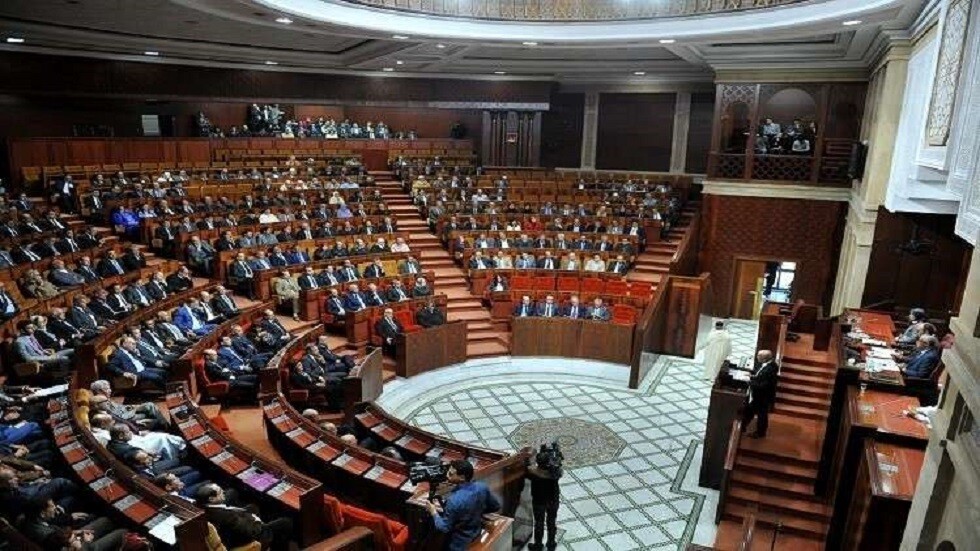 البرلمان المغربي يرد على الجزائر