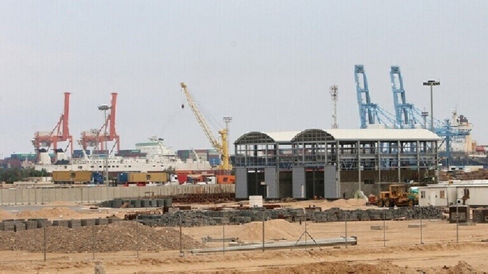 العراق.. إحباط تهريب مواد طبية في ميناء أم قصر
