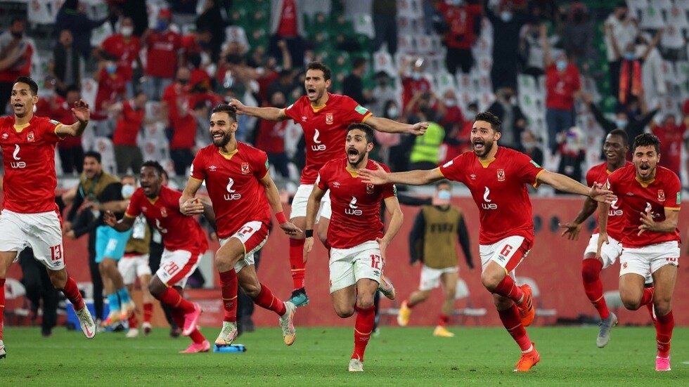 شاهد.. الأهلي المصري يقسو على المريخ السوداني