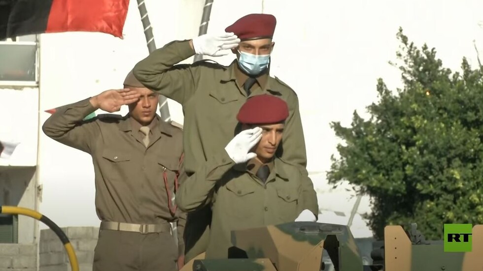 عرض عسكري في مصراتة احتفالا بالذكرى العاشرة للثورة الليبية