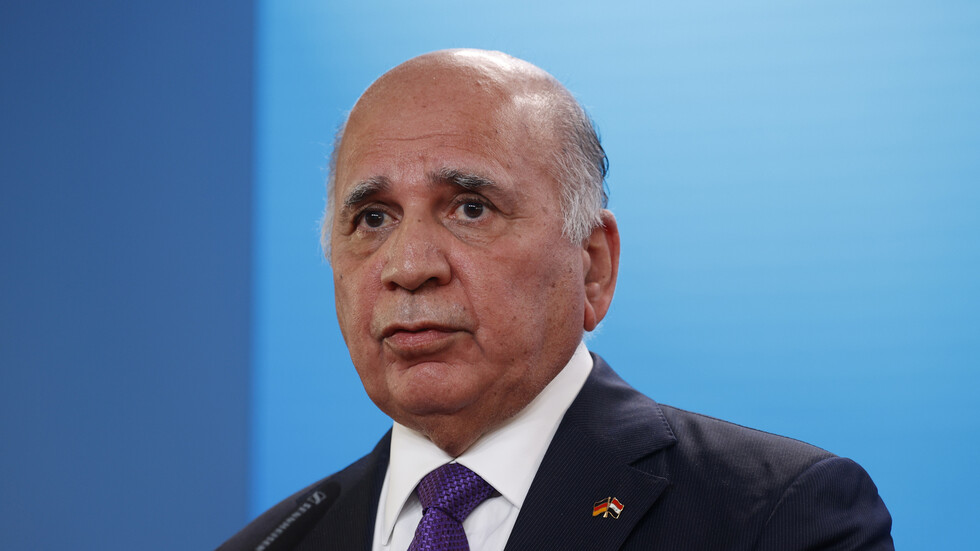 وزير الخارجية العراقي يصل إلى السعودية