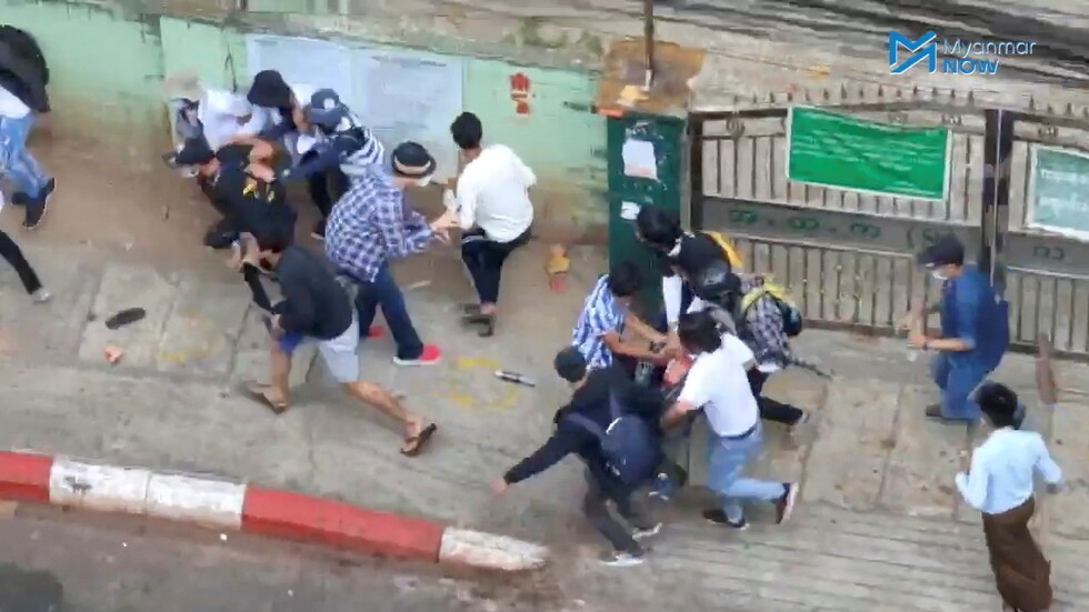 ميانمار.. مقتل متظاهرين برصاص الشرطة