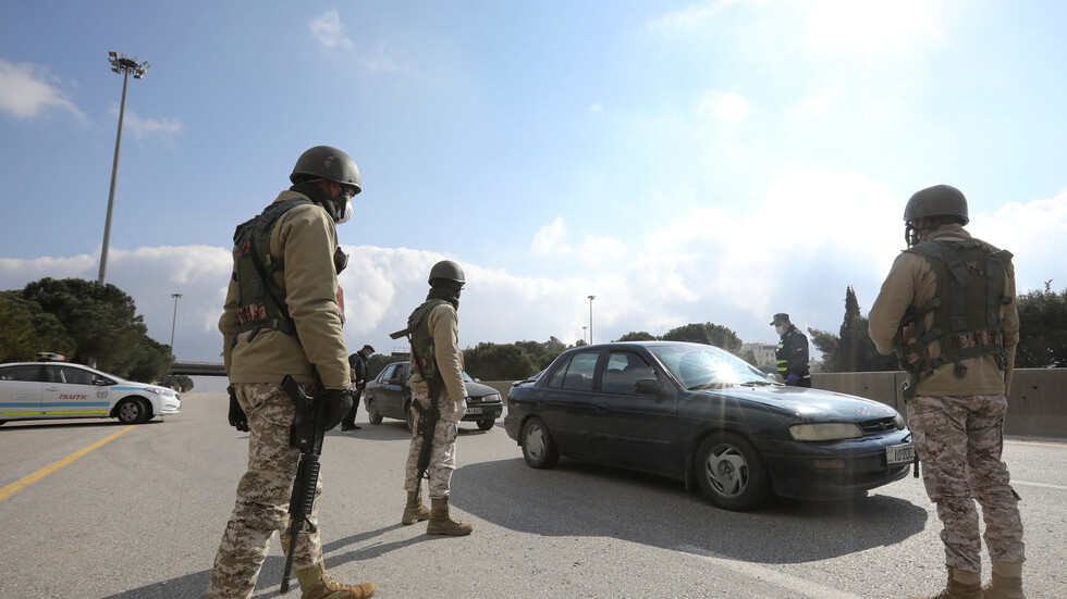 بعد انتشار فيديو.. الأمن الأردني يقبض على شخص حاول خطف فتاة في الرمثا