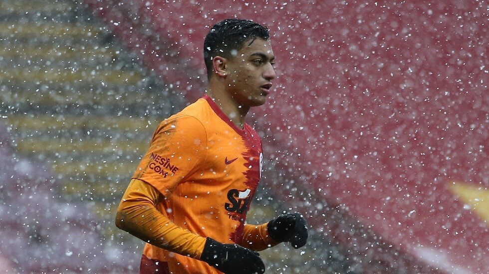 الاتحاد التركي لكرة القدم يوقف المصري مصطفى محمد ويغرمه ماليا