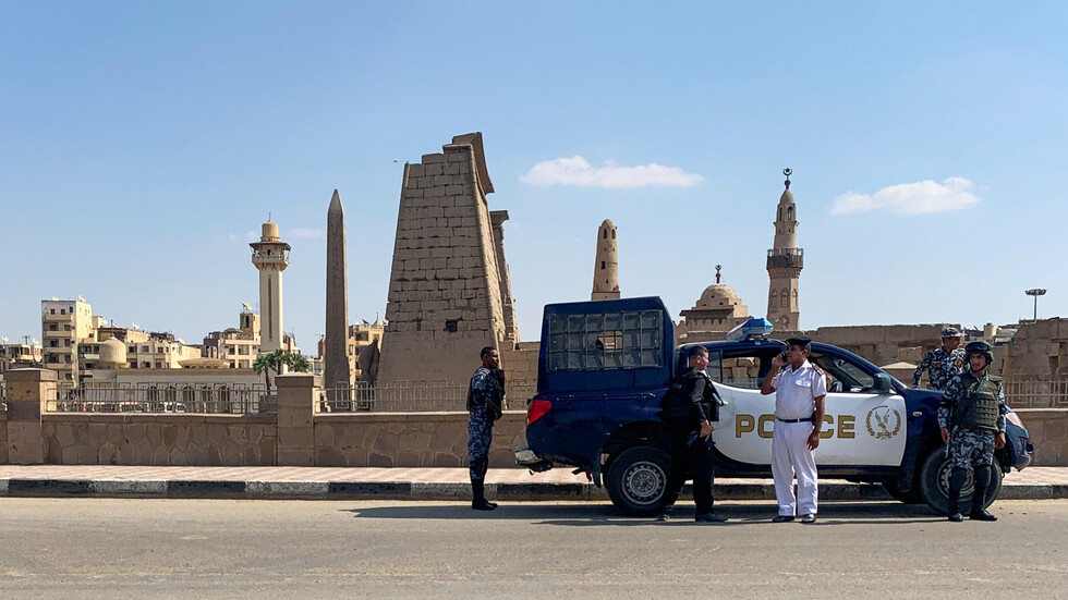 مصر..إلقاء القبض على "يوتيوبر" شهير بسبب "سب النساء"