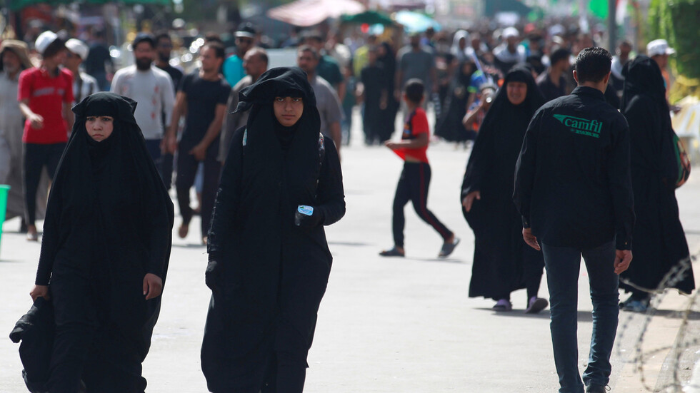 العراق. . تعطيل الدوام الرسمي ليومي الأربعاء والخميس في بغداد بالتزامن مع ذكرى وفاة الإمام الكاظم