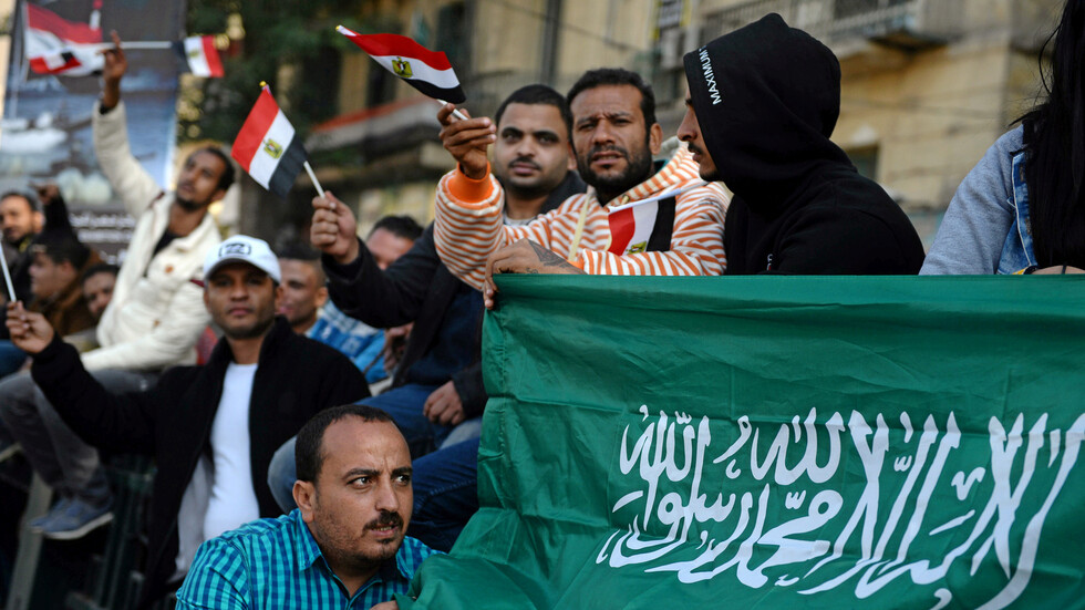 الكشف عن قيمة الرسوم المصرية على دخول السعوديين