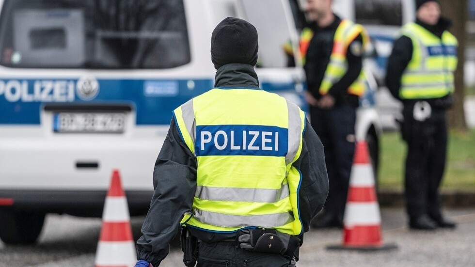 ألمانيا.. مقتل ثلاثة أشخاص في حادث سير غامض الأسباب