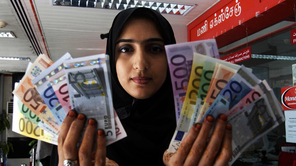 الإمارات تعلن استثمارها 10 مليارات دولار في إندونيسيا