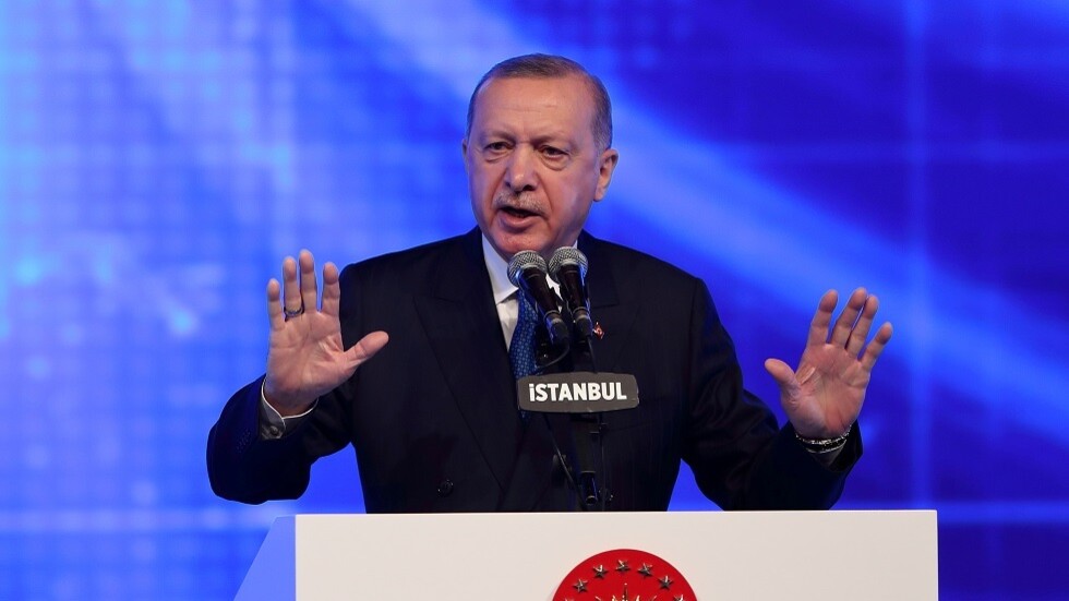 تركيا.. المعارضة تحمل أردوغان مسؤولية انخفاض قيمة الليرة
