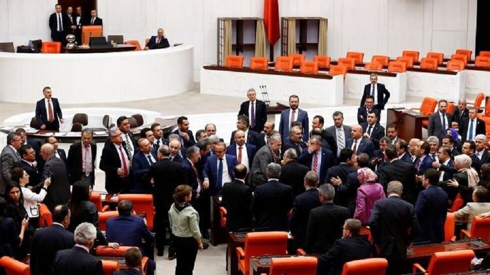 تركيا: المحكمة الدستورية ترفض حل حزب معارض موال للأكراد
