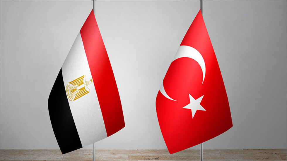 رئيس الوزراء المصري يشكر أردوغان على الجهود التي بذلها خلال رئاسة تركيا الدورية لمجموعة الثماني