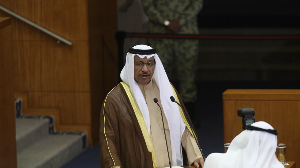 الكويت.. حبس رئيس الوزراء السابق على ذمة تحقيقات بالفساد