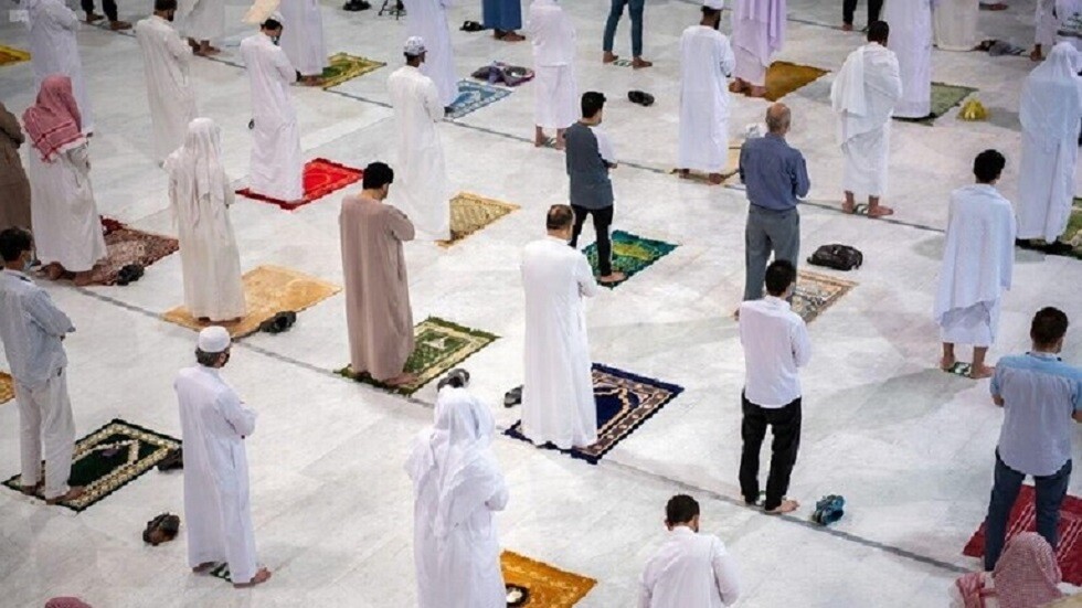إفتاء الإمارات: يحرم على المصاب بكورونا حضور صلاة التراويح