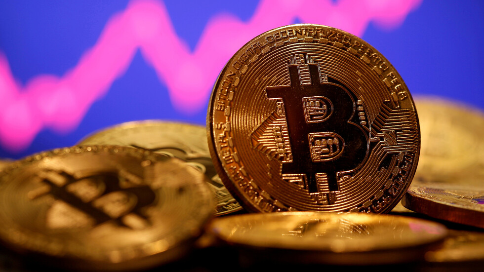 عضو كبار العلماء بالسعودية يحرم عملة "بيتكوين" ويوضح سبب التحريم  (فيديو)