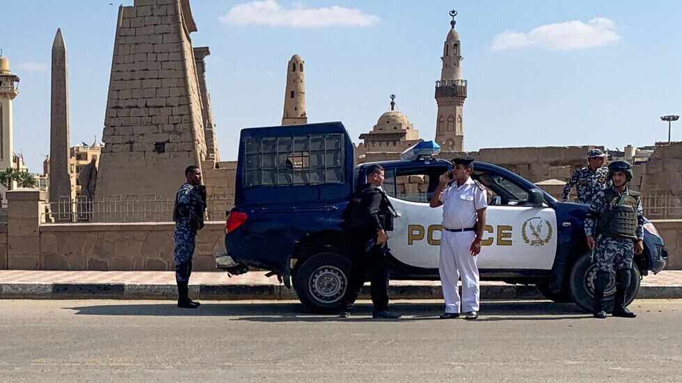 مصر.. مدمن مخدرات يقتل زوجته أمام طفليها ويبلغ عن جريمته