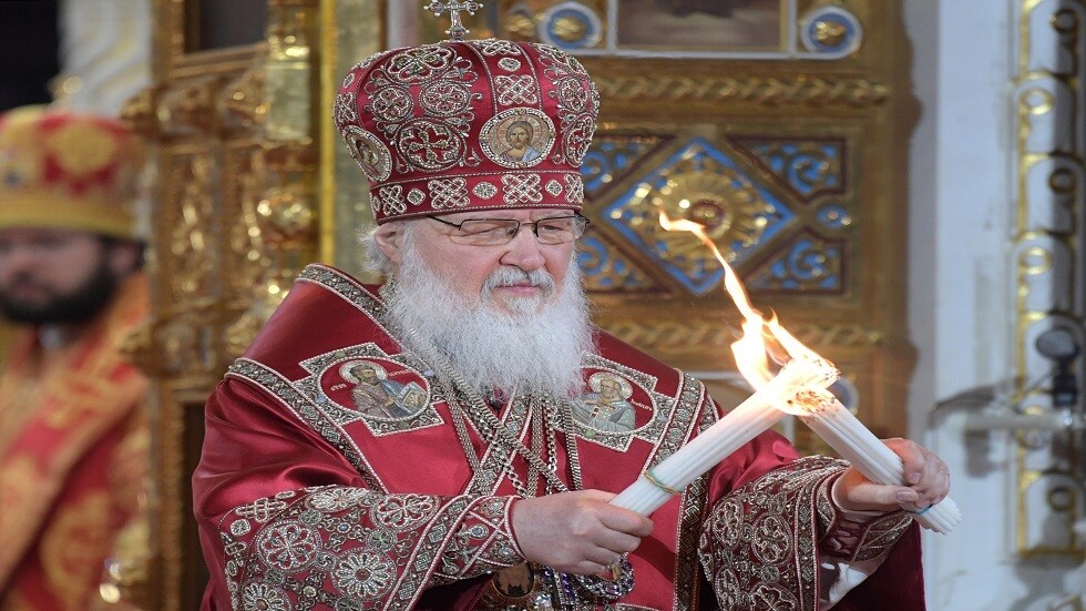 الكنيسة الأرثوذكسية أبلغت سكان روسيا عن موعد وصول النور المقدس إلى موسكو