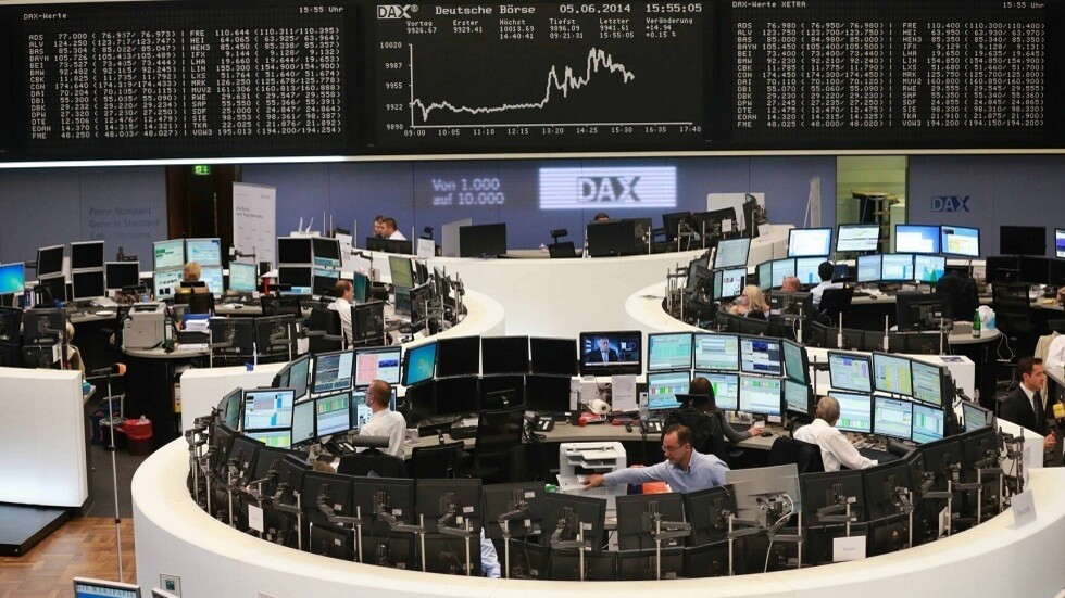 نتائج قوية ترفع أسهم أوروبا مع استمرار سياسة البنك المركزي