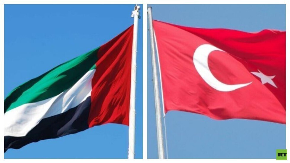 وزيرا الخارجية التركي والإماراتي يتبادلان التهنئة بشهر رمضان