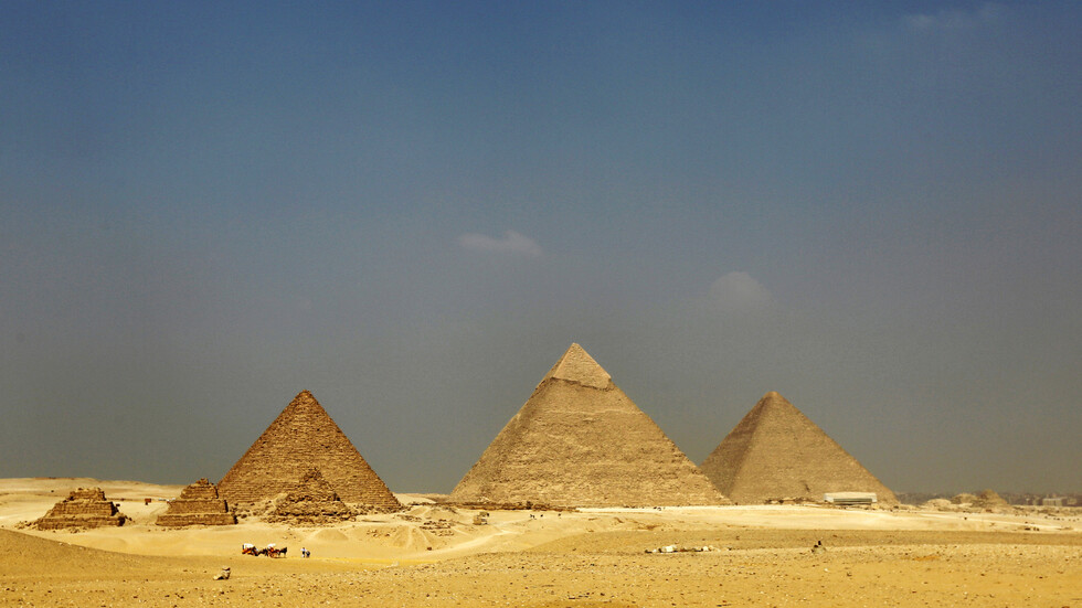مصر.. اكتشاف عشرات المقابر تعود لثلاث مراحل حضارية مختلفة (صور)