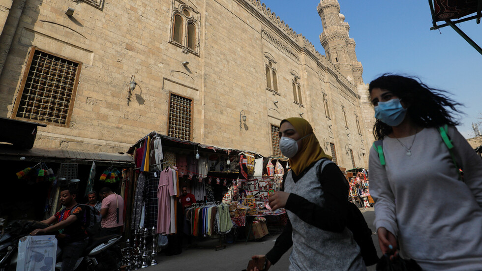 مصر.. مطالب بحظر التجول بعد الإفطار