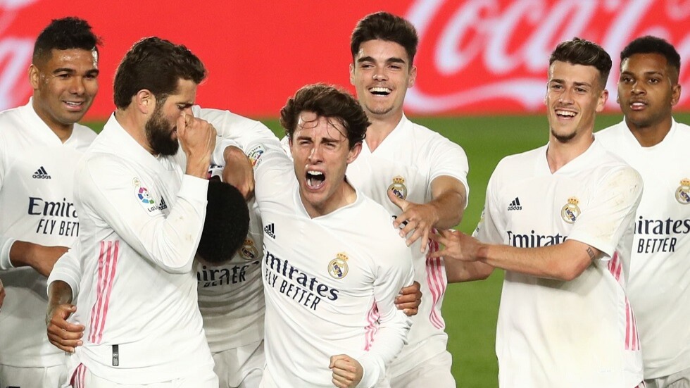 جماهير ريال مدريد يتنفسون الصعداء مع نهاية مواجهة أوساسونا (فيديو)