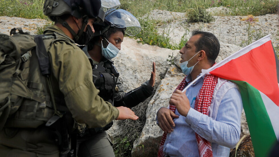 محكمة إسرائيلية تعرض على عائلات فلسطينية التنازل عن منازلها للمستوطنين