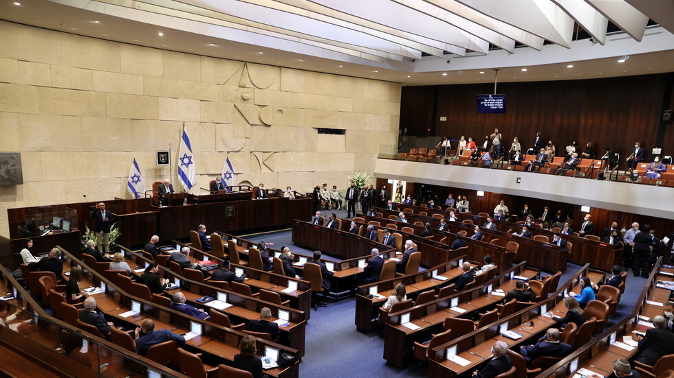 نائب إسرائيلي: لن نسمح بانتخابات في القدس ومن يهدد بالعمليات فليجهز القبور