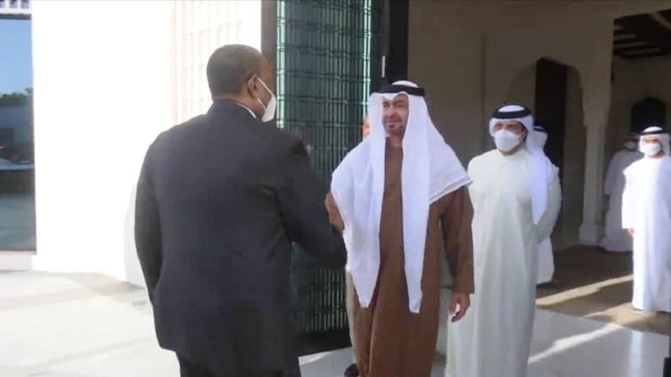 رئيس مجلس السيادة السوداني وولي عهد أبو ظبي يبحثان ملف سد النهضة