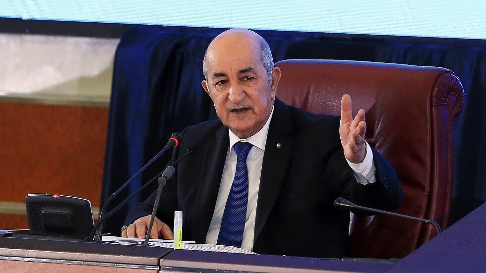 تبون يمهل المسؤولين 10 أيام لإنهاء العقود مع "كيانات معادية"