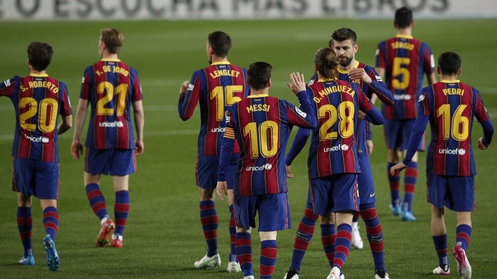 مدرب برشلونة يكشف قائمة اللاعبين لمواجهة ليفانتي
