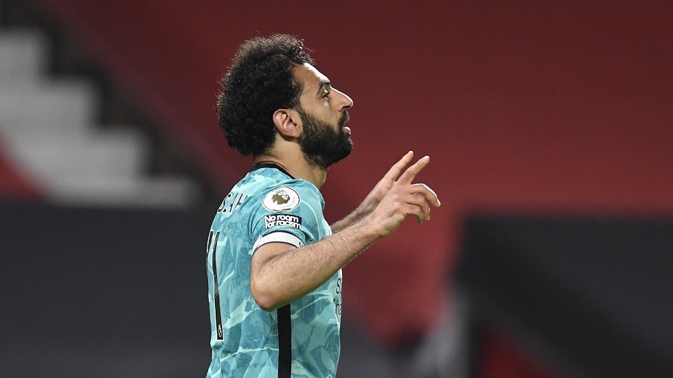صلاح يشعل المنافسة على لقب هداف الدوري الإنجليزي بهدف "القرن".. فيديو