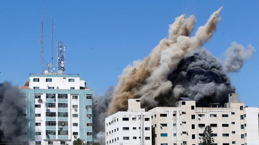 الجيش الإسرائيلي يصدر بيانا تعليقا على تدميره لبرج الجلاء