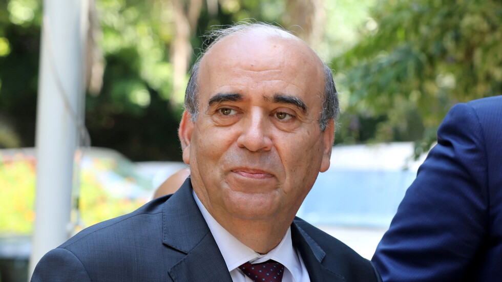 وزير الخارجية اللبناني يطلب من الرئيس عون إعفاءه من مسؤولياته الوزارية بعد تصريحاته حول دول الخليج