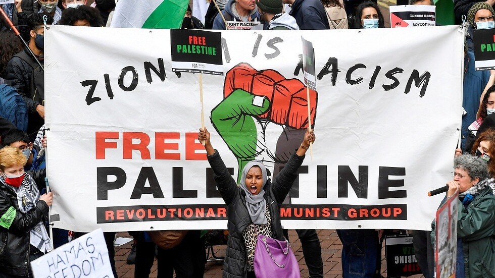 بريطانيا.. اعتقال 7 أشخاص في مسيرة حاشدة لدعم فلسطين في لندن