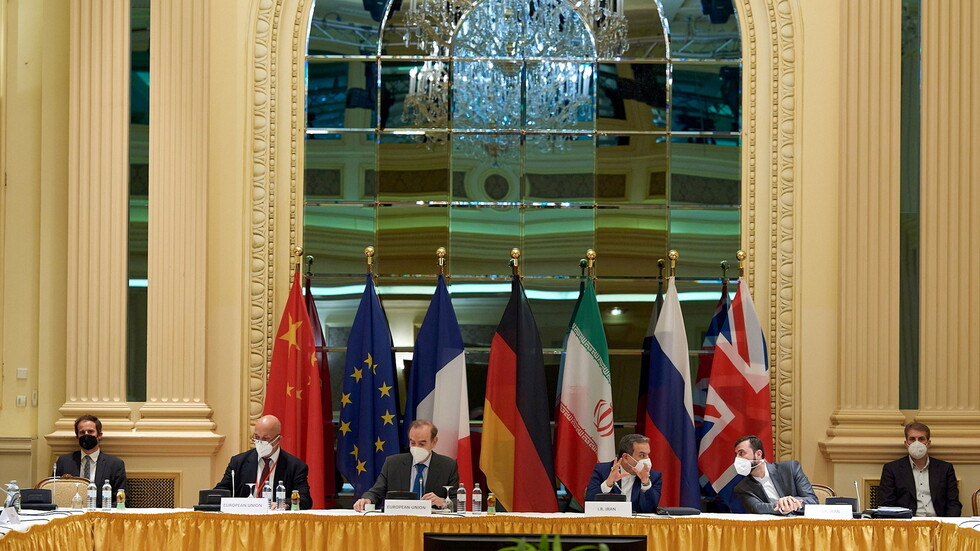 رويترز: مسؤول أوروبي يتوقع التوصل لاتفاق مع إيران خلال الجولة المقبلة من محادثات فيينا