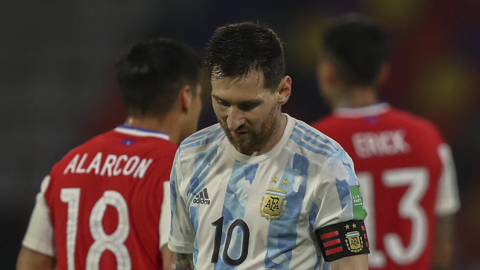 ميسي يفكر بالاقتداء بلاعبي البرازيل