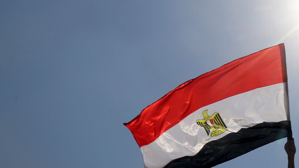 مصر.. منع رجل أعمال كبير من السفر خلال توجهه إلى السودان