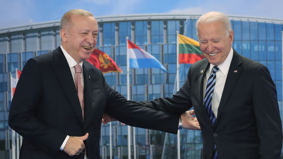أردوغان: اتفقنا مع بايدن على أسس إيجاد حلول لجميع القضايا العالقة
