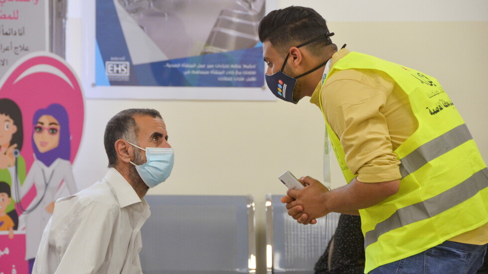 الأردن يوقف استخدام لقاح 