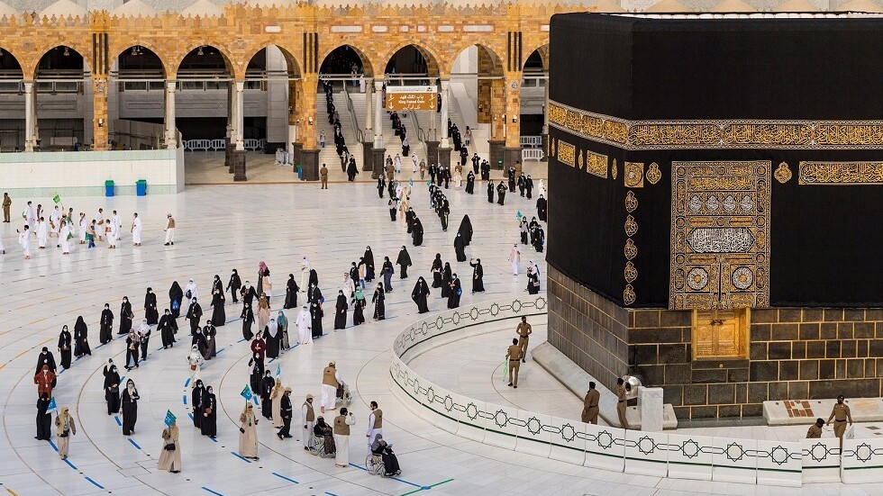 السعودية تستبعد الخال والعم من محارم المرأة عند أداء مناسك الحج