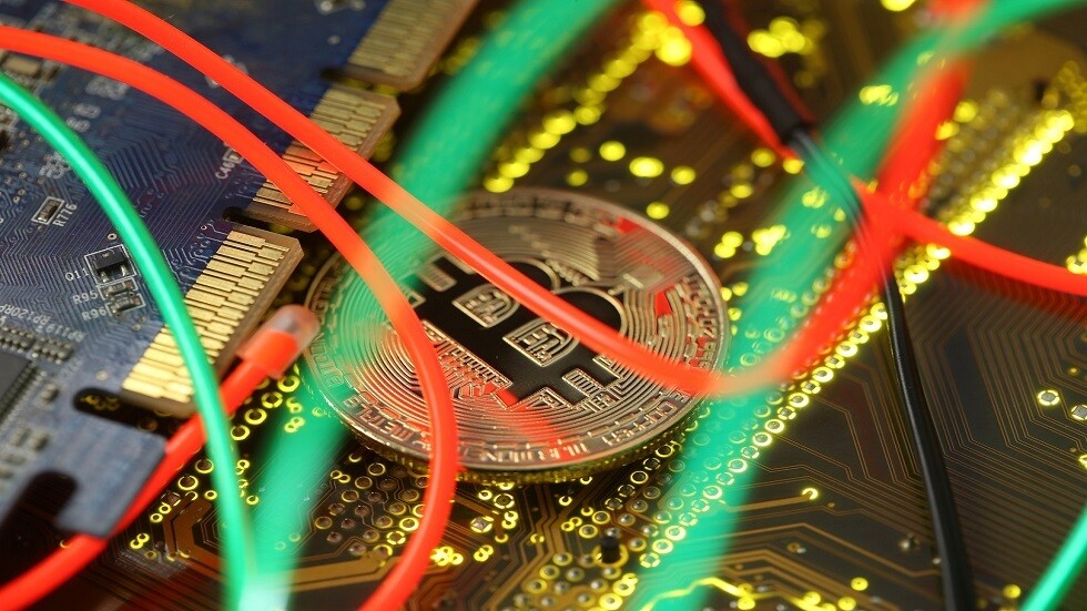 إيران تصادر 7000 جهاز كمبيوتر تستخدم في تعدين العملات المشفرة