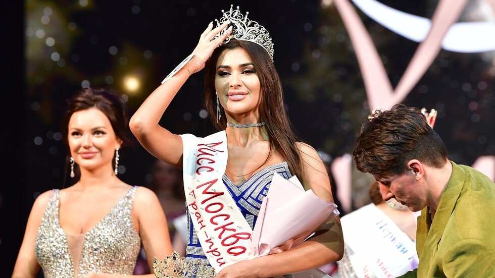 بالصور والفيديو .. اختيار ملكة جمال موسكو 2021