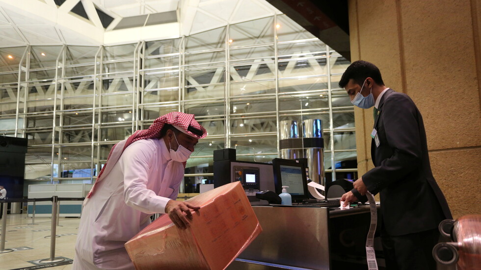 قرار السعودية حظر السفر  إلى الإمارات يشعل مواقع التواصل