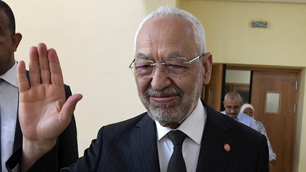 الغنوشي يشكر تبون بعد تعهده بإرسال شحنة لقاحات إلى تونس