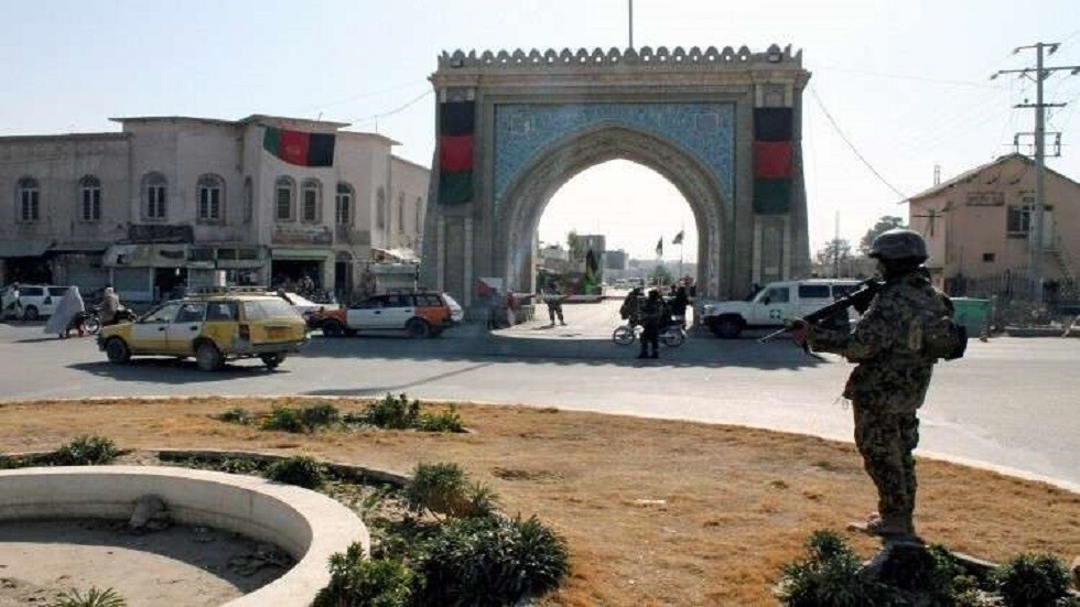 وكالة: وفد أفغاني إلى الدوحة لإجراء محادثات مع