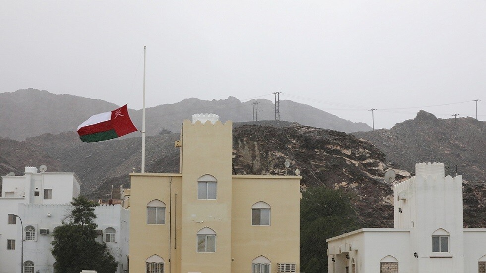 السيول والفيضانات تغرق المنازل بولاية صور في سلطنة عمان (فيديو)