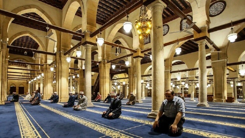 وزير الأوقاف المصري يعلن ضوابط صلاة عيد الأضحى ومدة الخطبة