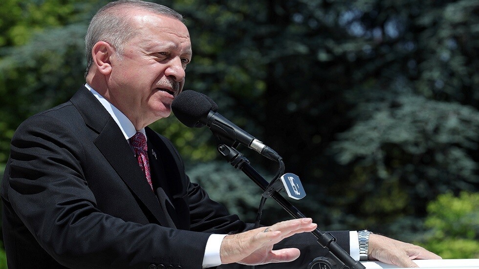 في تصريحات بعد صلاة العيد.. أردوغان يتحدث عن شروطه لتشغيل مطار كابل وعن "قبرص التركية"