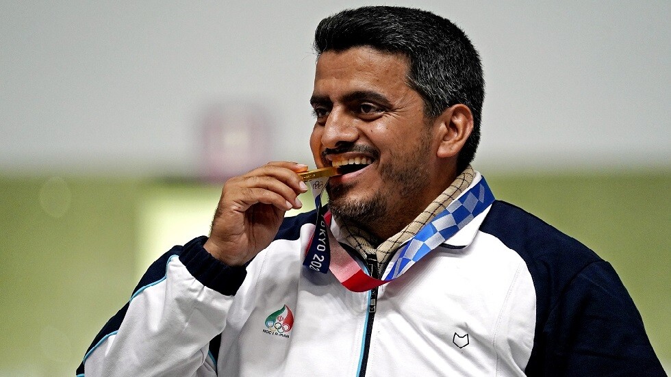 فروغي يمنح إيران أول ذهبية في أولمبياد طوكيو